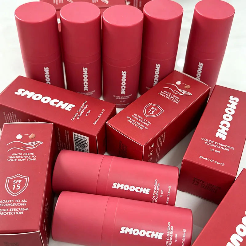 SMOOCHE SPF15 Color-Adaptive Liquid Foundation