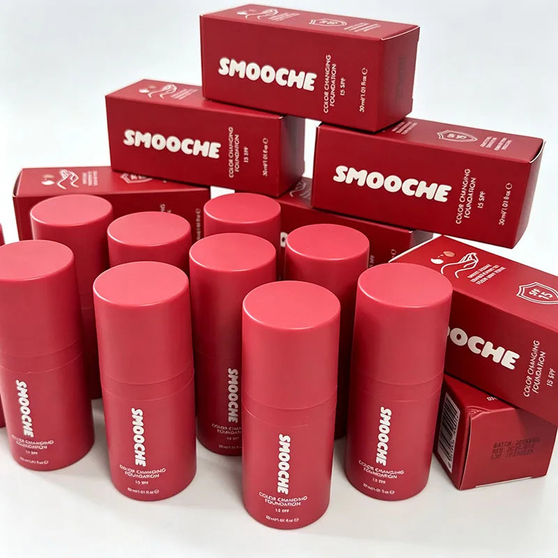SMOOCHE SPF15 Color-Adaptive Liquid Foundation